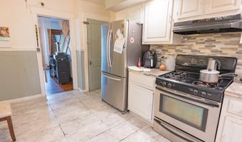 1020 MEADE St, Reading, PA 19611
