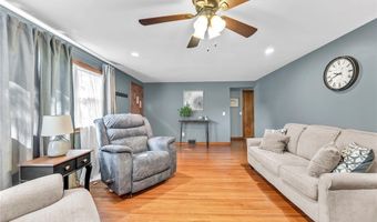 140 Haussauer Rd, Amherst, NY 14068