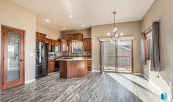 808 N Quartz Ave, Brandon, SD 57005