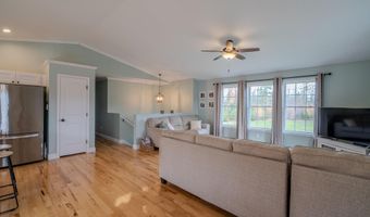 19 Magnolia Hill Rd, Bangor, ME 04401