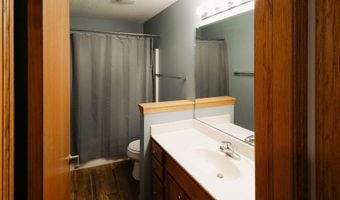2511 Bristol Dr 208, Ames, IA 50010