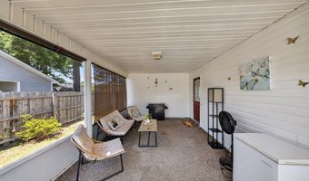106 OKLAHOMA Cir, Adel, GA 31620