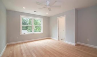 55 Pepper Bush Trl, Narragansett, RI 02874