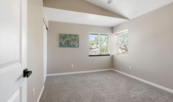 5220 Chuckwagon Trl NW, Albuquerque, NM 87120