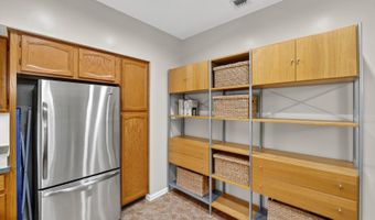 2709 SUMMERVIEW Way 201, Annapolis, MD 21401