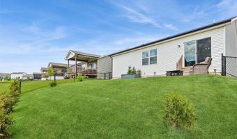 2202 Barry Dr, Adel, IA 50003
