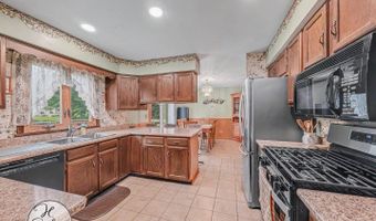 630 Oceola Dr, Algonquin, IL 60102