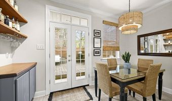 2210 Christian St #4, Baton Rouge, LA 70808