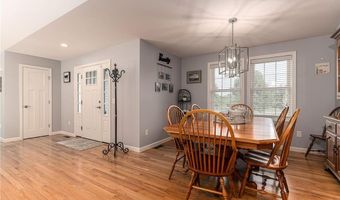 11 Kendall Ct, Charlestown, RI 02813