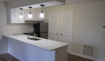 11 Great Gorge Dr 5, Alloway, NJ 07462