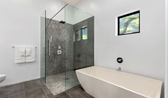 47-409 Kamehameha Hwy B, Kaneohe, HI 96744
