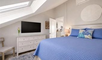 419 Broadway 5, Newport, RI 02840