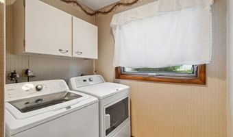 2110 Ashmore Dr, Ames, IA 50014
