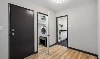 226 N THOMAS St 226-4, Arlington, VA 22203