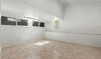 31 Kimball Rd, Amesbury, MA 01913