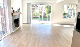 30725 Mainmast Dr, Agoura Hills, CA 91301