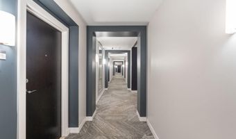 851 N GLEBE Rd 1309, Arlington, VA 22203