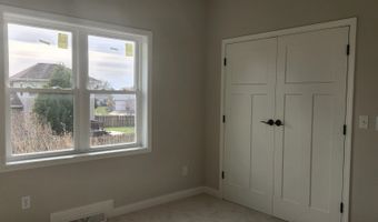 404 Chad Trl, Arlington, WI 53911