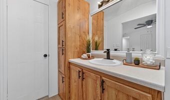143 White Oak St, Alvarado, TX 76009
