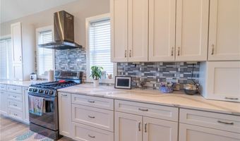 114 Goose Ct, Altamont, MO 64620