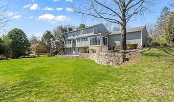61 Kimberly Ln, Cranston, RI 02921