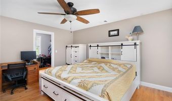 219 Fenner Hill Rd, Hopkinton, RI 02832