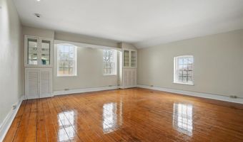 4506 220th Trl, Amana, IA 52203