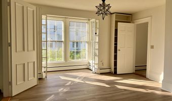 59 Cedar St, Belfast, ME 04915