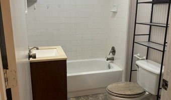 305 NW 3rd St, Antlers, OK 74523
