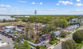 42 Mark Pl, Avenel, NJ 07001