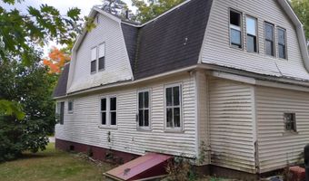 105 Broadway, Baileyville, ME 04694