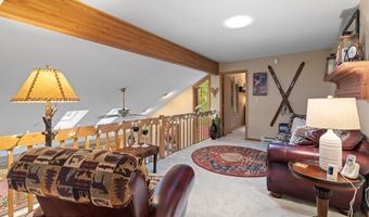 129 Woodbury, Blakeslee, PA 18610
