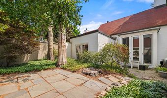 1019 Young Pl, Ann Arbor, MI 48105