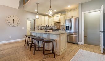 15590 Piper Spring Ave, Abingdon, VA 24210