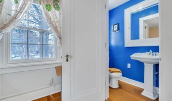 80 Clemmer Ave, Akron, OH 44313