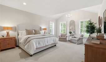 312 Aberdeen Ln, Aurora, OH 44202