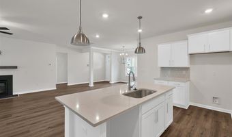 123 Hunter Ridge Dr, Boiling Springs, SC 29316