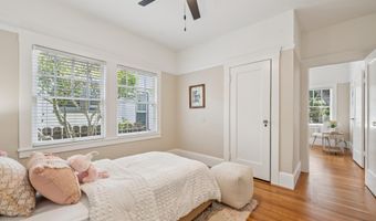 1915 Alameda Ave, Alameda, CA 94501