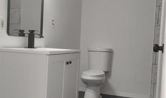 805 N Oswego St, Allentown, PA 18109