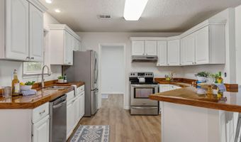 13802 Lynnedale Loop, Abbeville, LA 70510