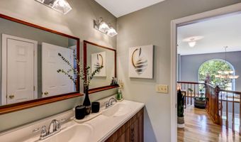 251 Scenic Dr, Blakeslee, PA 18610