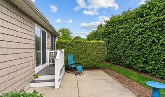 5 Leighas Ln, Coventry, RI 02816
