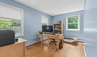 240 S Cove Rd, Burlington, VT 05401