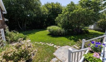14 Bay View Rd, Charlestown, RI 02813