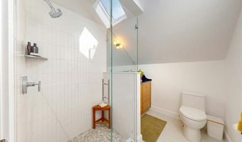 129 Cedar Ave, East Providence, RI 02915