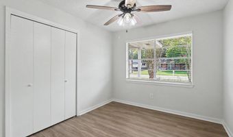 2074 Trailwood Dr, Biloxi, MS 39532