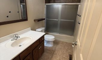 1902 E Lucas St, Algona, IA 50511