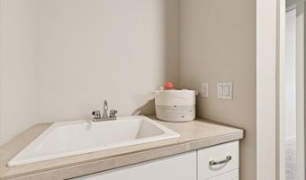 8549 SW 176TH Ave, Beaverton, OR 97007