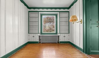 1134 Glamorgan St, Alliance, OH 44601