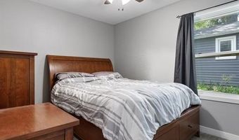 302 N Pratt St, Anamosa, IA 52220